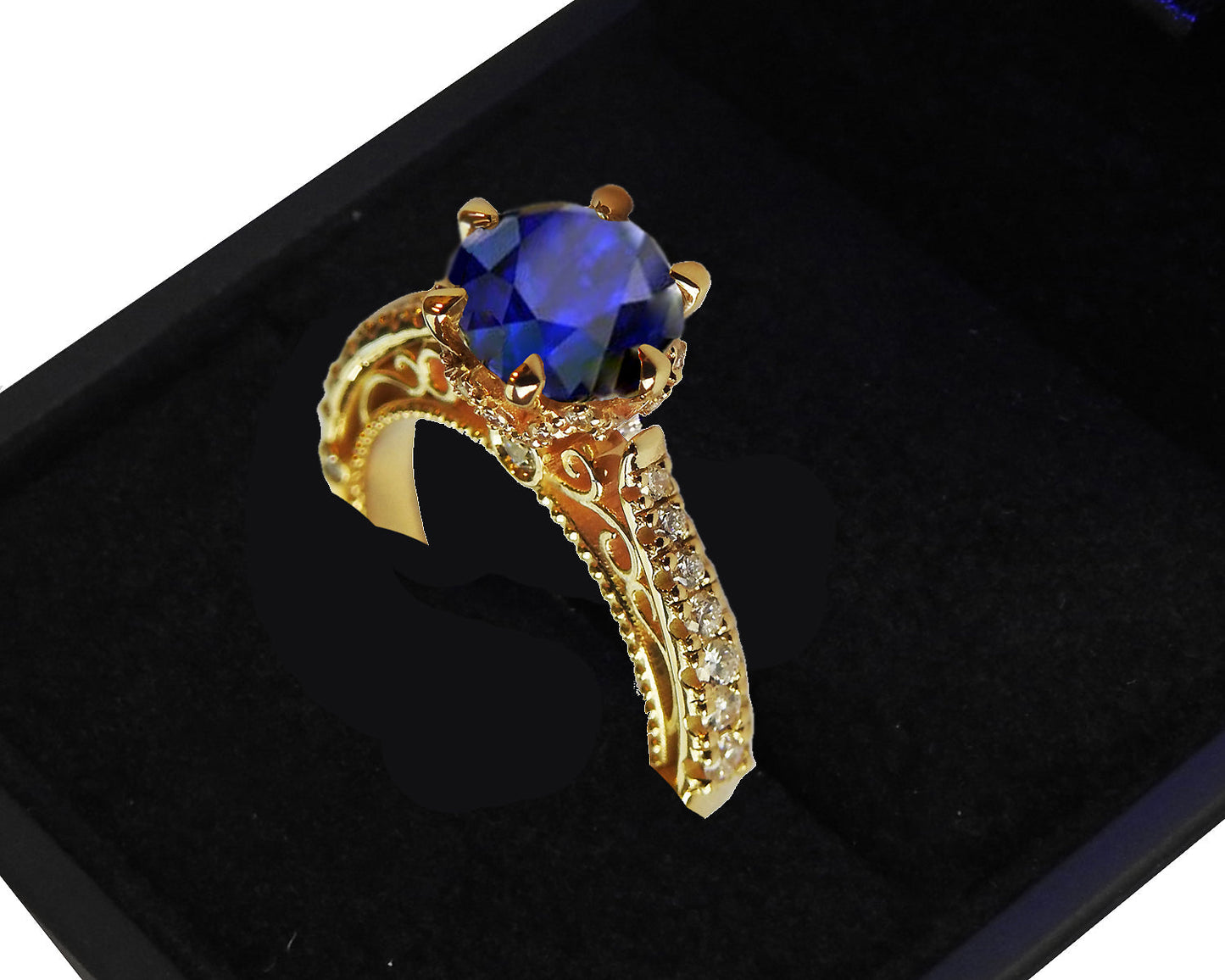 18K Gold Sapphire Vintage Engagement Ring