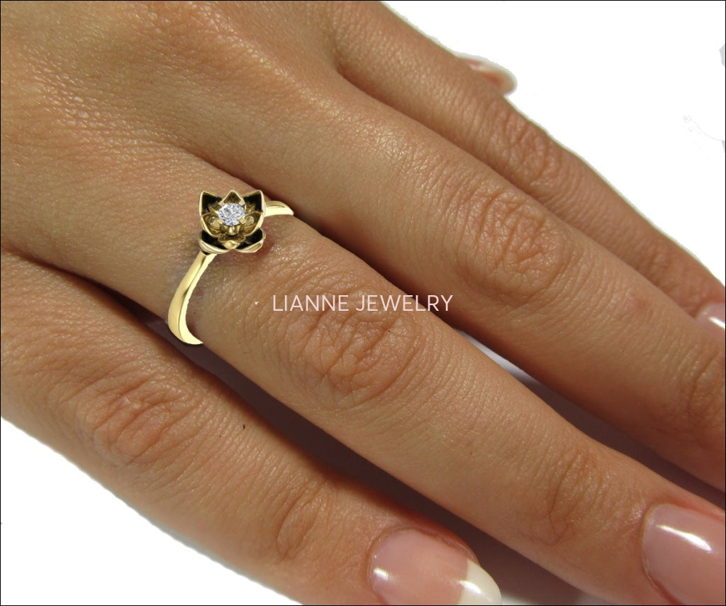 Solitaire Lotus Flower Ring, Leaves Diamond Ring, Unique Engagement ring, 18K Yellow gold Botanical Engagement Ring - Lianne Jewelry