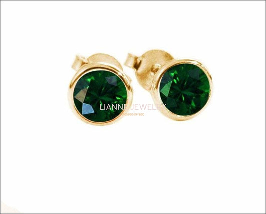 Bridesmaids Gift for Her Gold Earrings Gold Earrings Emerald Earrings Emerald studs Stud Earrings 18K Gold 5 mm - Lianne Jewelry