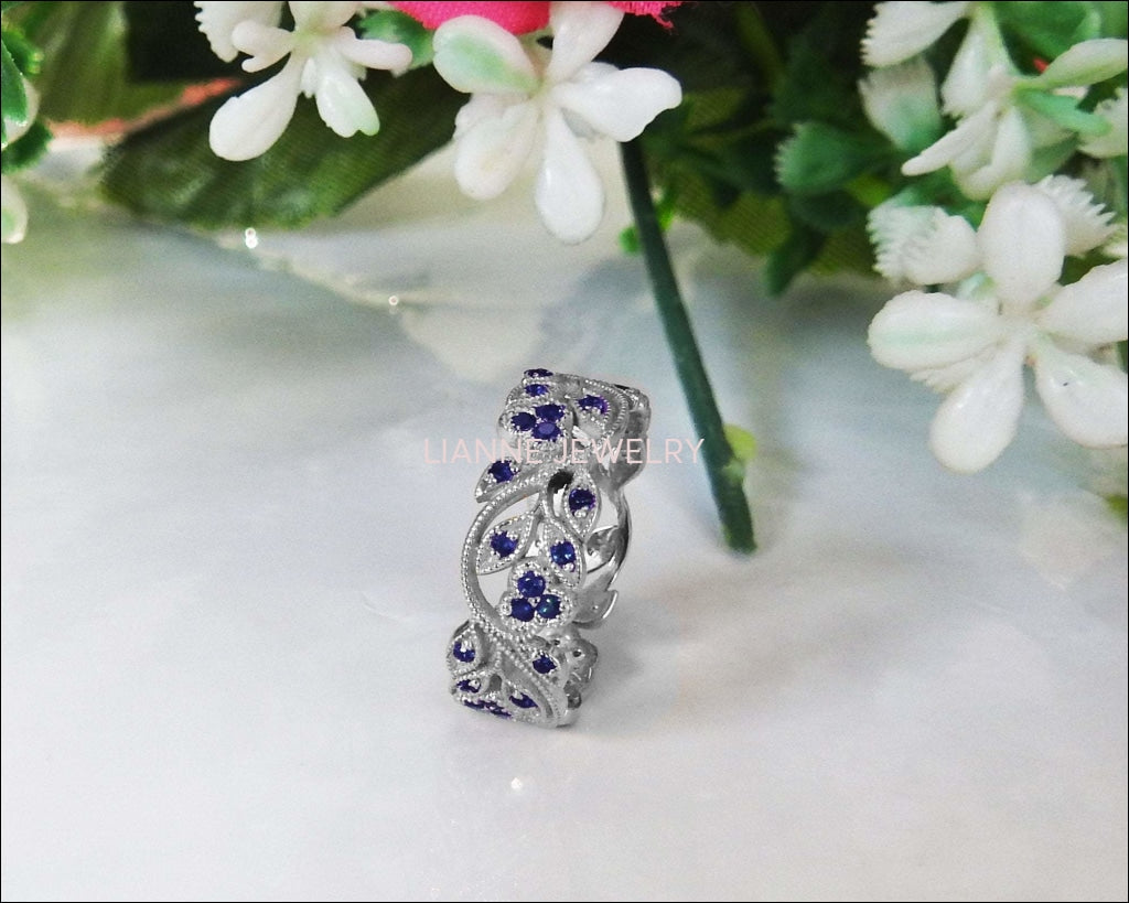 18K White gold Leaves Band with 42 Sapphires Filigree Ring Milgrain Twig Ring - Lianne Jewelry