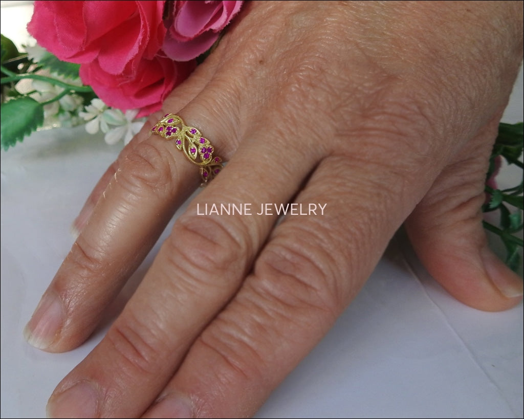 Purple Filigree Leaves Band 18K Rose gold Amethyst Milgrain Twig Ring Gift for Her - Lianne Jewelry