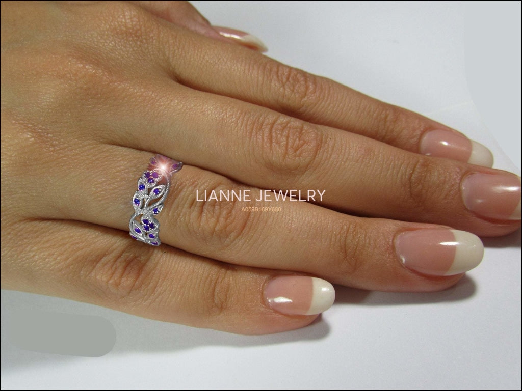 18K White gold Leaves Band with 42 Sapphires Filigree Ring Milgrain Twig Ring - Lianne Jewelry